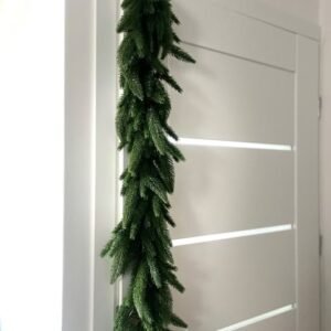 Eglišakių girlianda